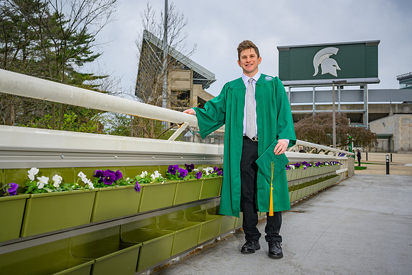 22MSUSpring-0505-ZackDrew-020