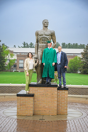 25MSUSpring-0504-Alumni-195