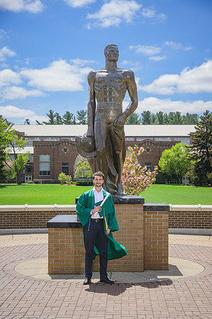 25MSUSpring-0503-Alumni-219