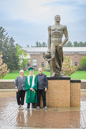 25MSUSpring-0504-Alumni-089