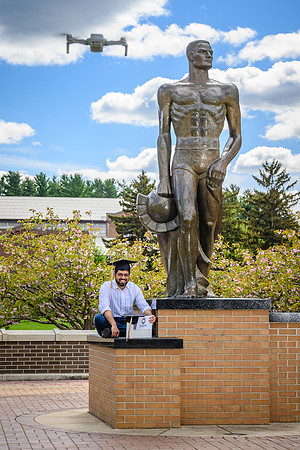 21MSUSpring-0508-023