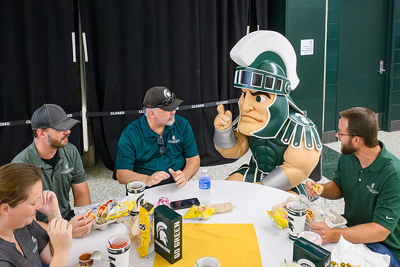 24MSU-HR-EVPA-Picnic-021