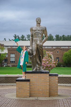 25MSUSpring-0502-Alumni-102
