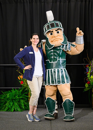 24MSU-ServiceAwards-Sparty-057-5x7