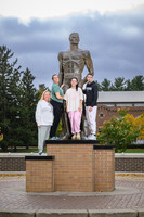 24MSU-SLE-Family-003