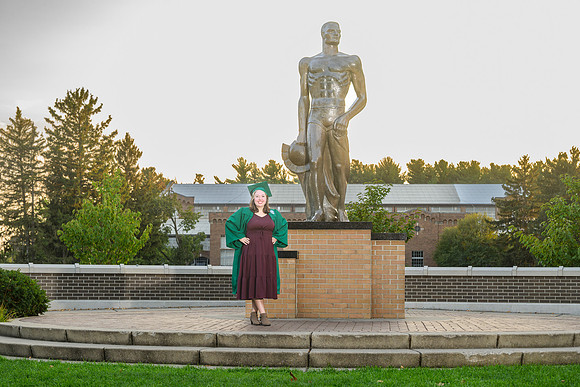 25MSUFall-1003-Jenna-021
