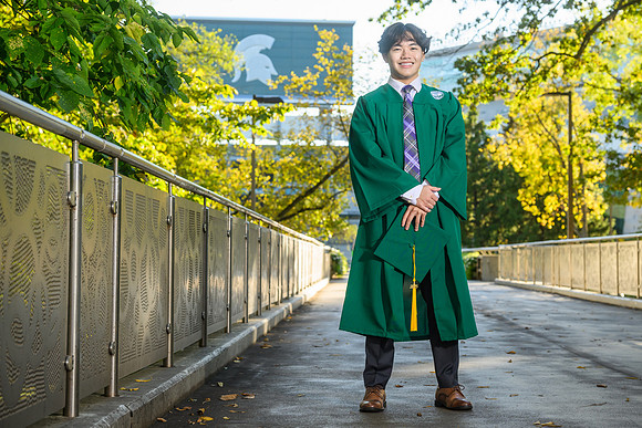 25MSUFall-1015-Rafael-028