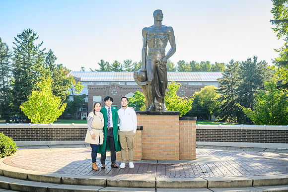 25MSUFall-1015-Rafael-012