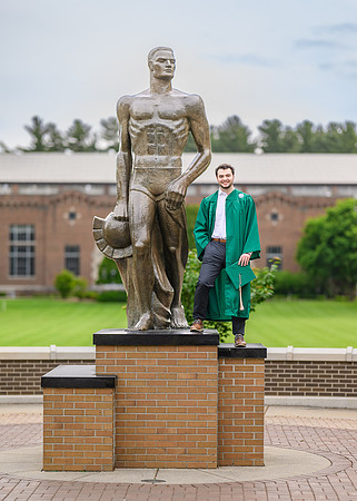 25MSUSpring-0529-Davis-006-5x7