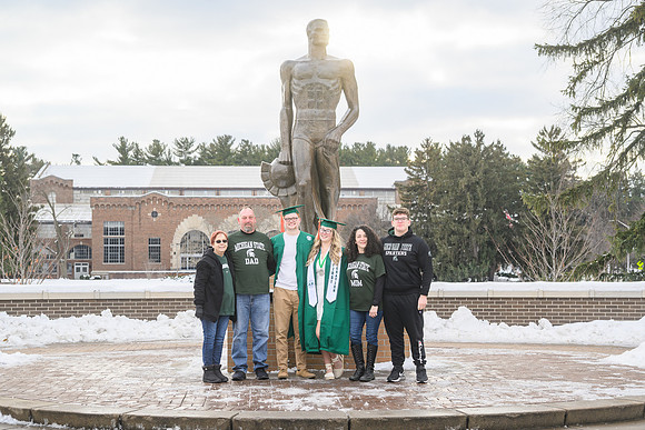 25MSUFall-1212-Alumni-216