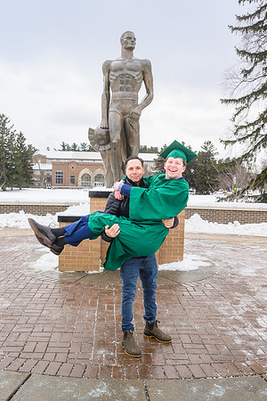 25MSUFall-1213-Alumni-141