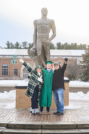 25MSUFall-1213-Alumni-311