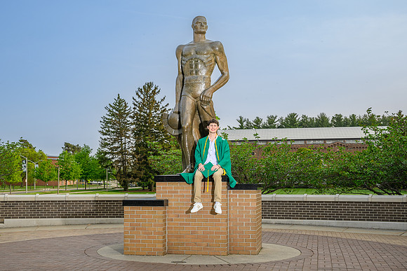23MSUSpring-0518-Sammy-005