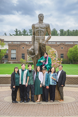 25MSUSpring-0502-Alumni-399