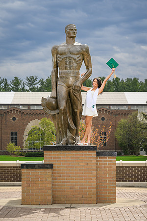 26MSUSpringGrads-0419-Mikki-156