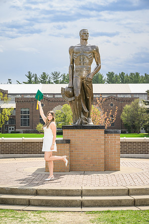26MSUSpringGrads-0419-Mikki-142