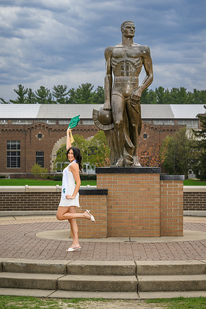26MSUSpringGrads-0419-Mikki-155