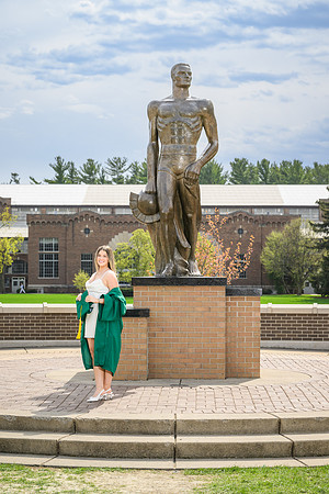 26MSUSpringGrads-0419-Mikki-140