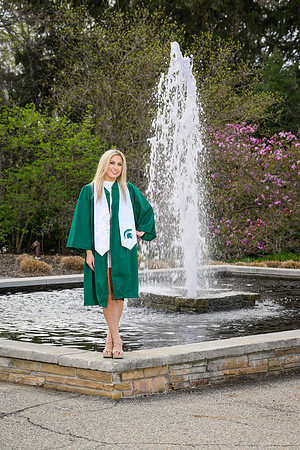 26MSUSpringGrads-0419-Mikki-034