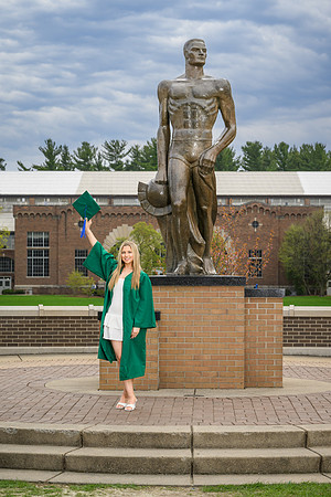 26MSUSpringGrads-0419-Mikki-151