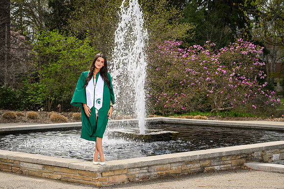 26MSUSpringGrads-0419-Mikki-025