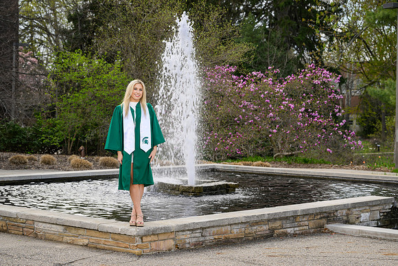 26MSUSpringGrads-0419-Mikki-033