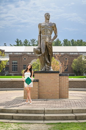 26MSUSpringGrads-0419-Mikki-176