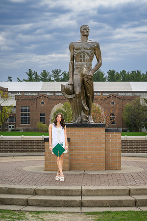 26MSUSpringGrads-0419-Mikki-174
