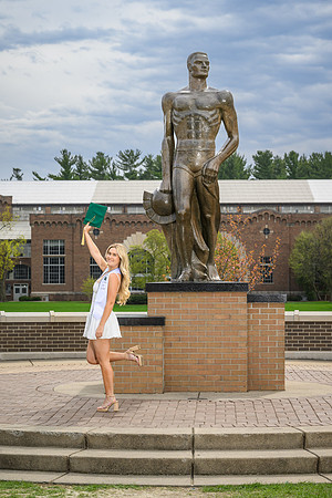 26MSUSpringGrads-0419-Mikki-148