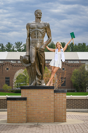 26MSUSpringGrads-0419-Mikki-149