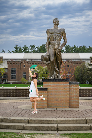 26MSUSpringGrads-0419-Mikki-175