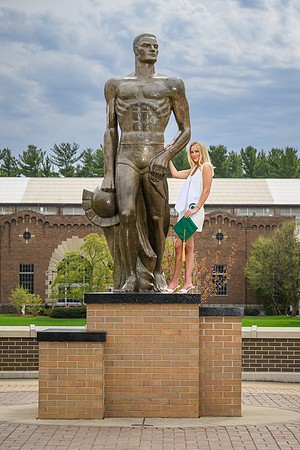 26MSUSpringGrads-0419-Mikki-164