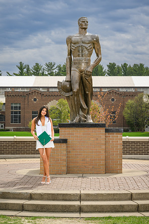 26MSUSpringGrads-0419-Mikki-158