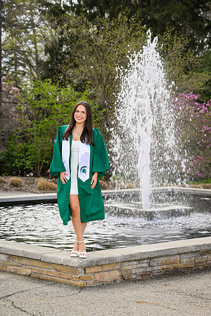 26MSUSpringGrads-0419-Mikki-038