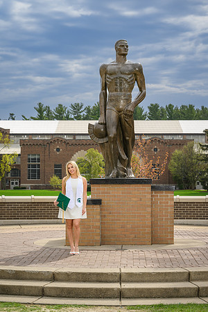26MSUSpringGrads-0419-Mikki-172