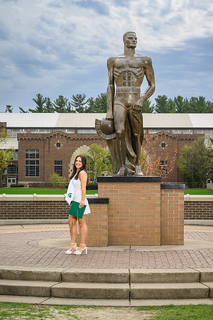 26MSUSpringGrads-0419-Mikki-167