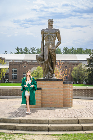 26MSUSpringGrads-0419-Mikki-139