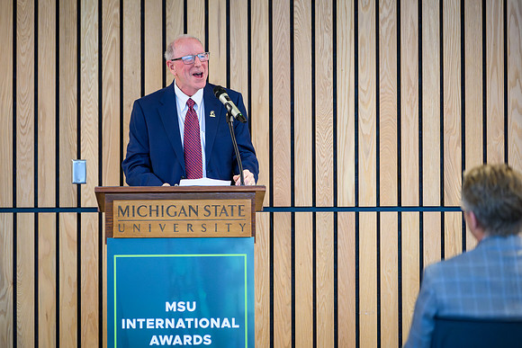26MSU-OISS-IntlAwards-098