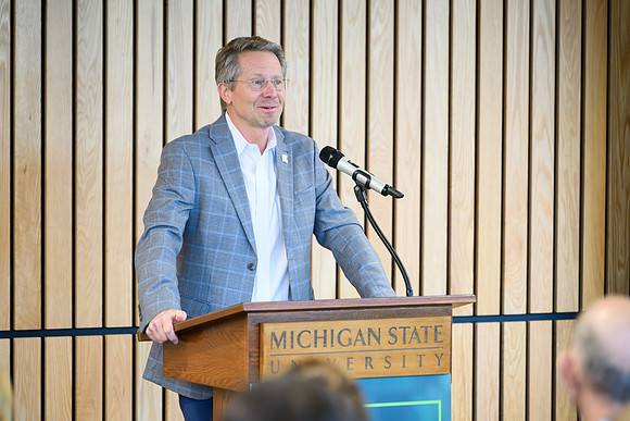 26MSU-OISS-IntlAwards-062