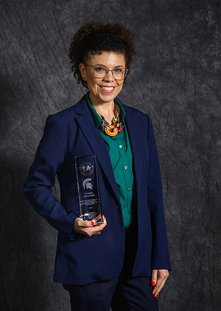 26MSU-OISS-IntlAwards-013