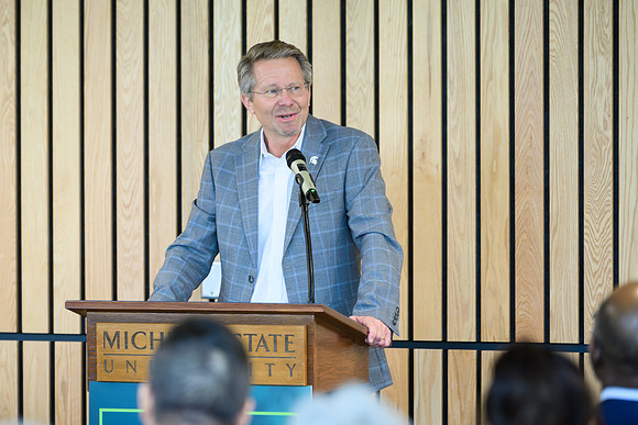 26MSU-OISS-IntlAwards-068