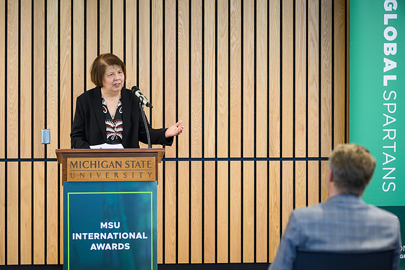 26MSU-OISS-IntlAwards-136