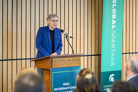 26MSU-OISS-IntlAwards-094