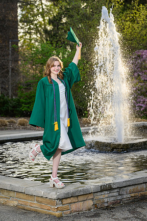 26MSUSpringGrads-0423-Gabi-004