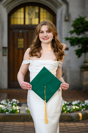 26MSUSpringGrads-0423-Gabi-013