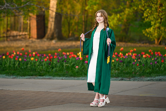 26MSUSpringGrads-0423-Gabi-031