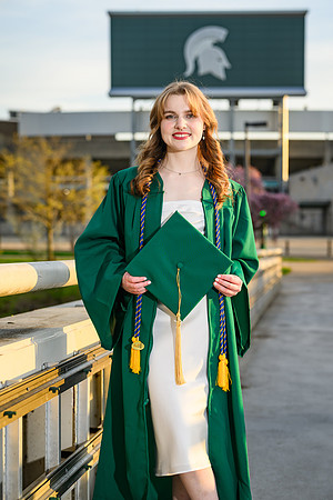 26MSUSpringGrads-0423-Gabi-025