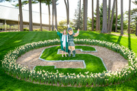 26MSUSpringGrads-0423-Court-004