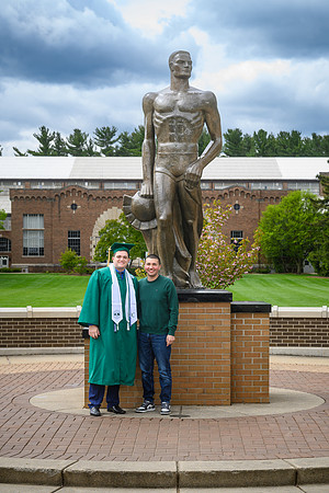 26MSUSpringGrads-0501-Alumni-012