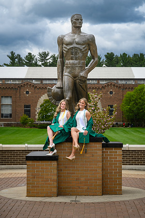 26MSUSpringGrads-0501-Alumni-003